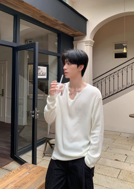 薄手Vネックニット商品画像