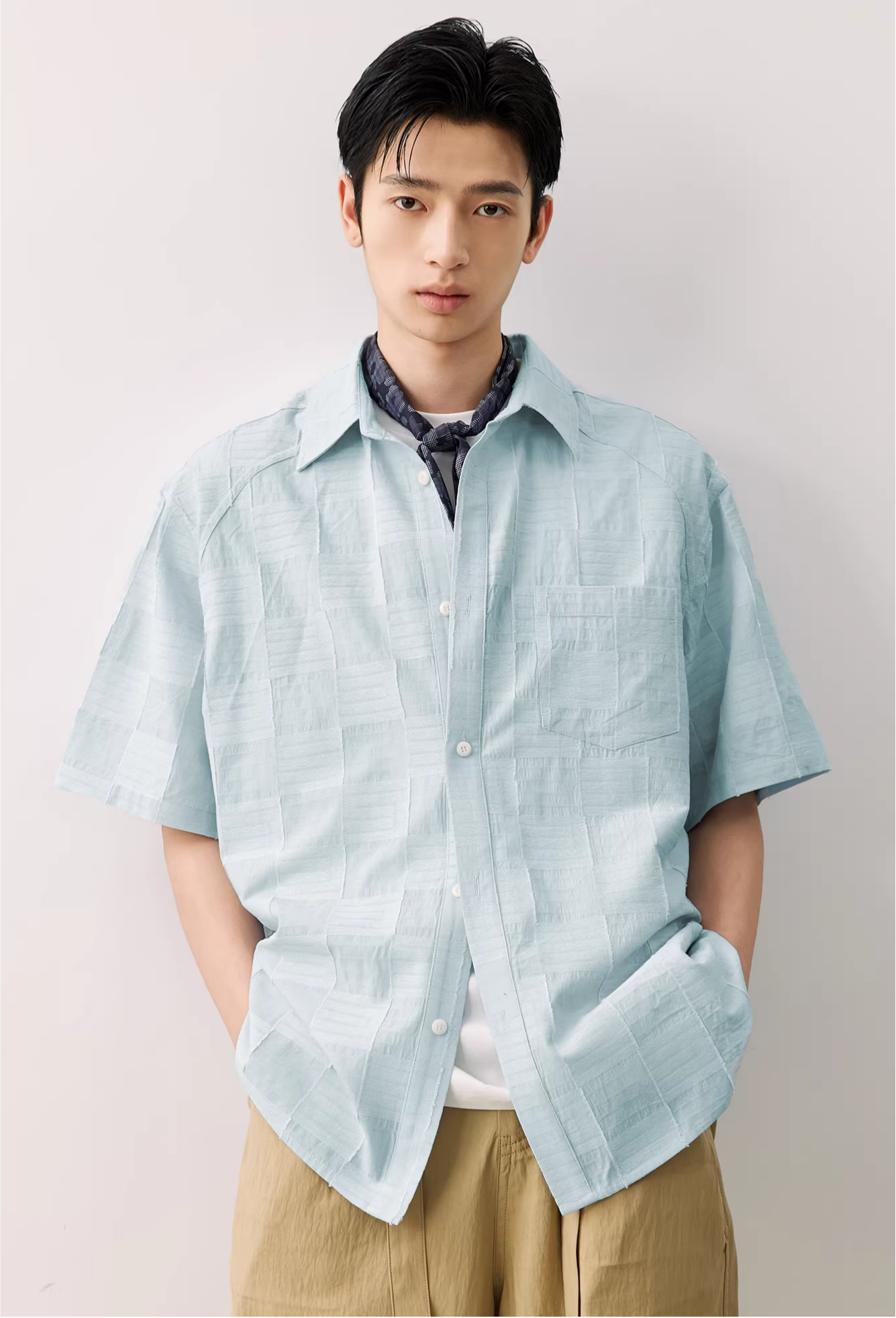 襟付きの半袖サマーシャツの商品画像