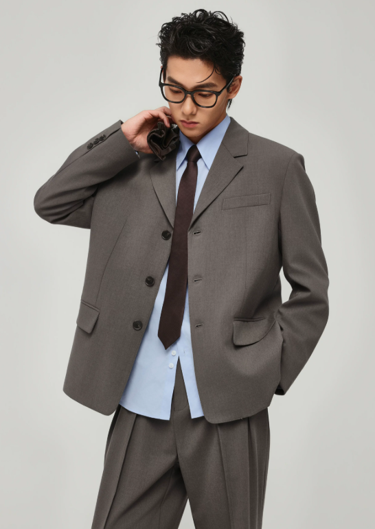 韓国風グレージャケット×ワイドスラックスセットアップコーデ例